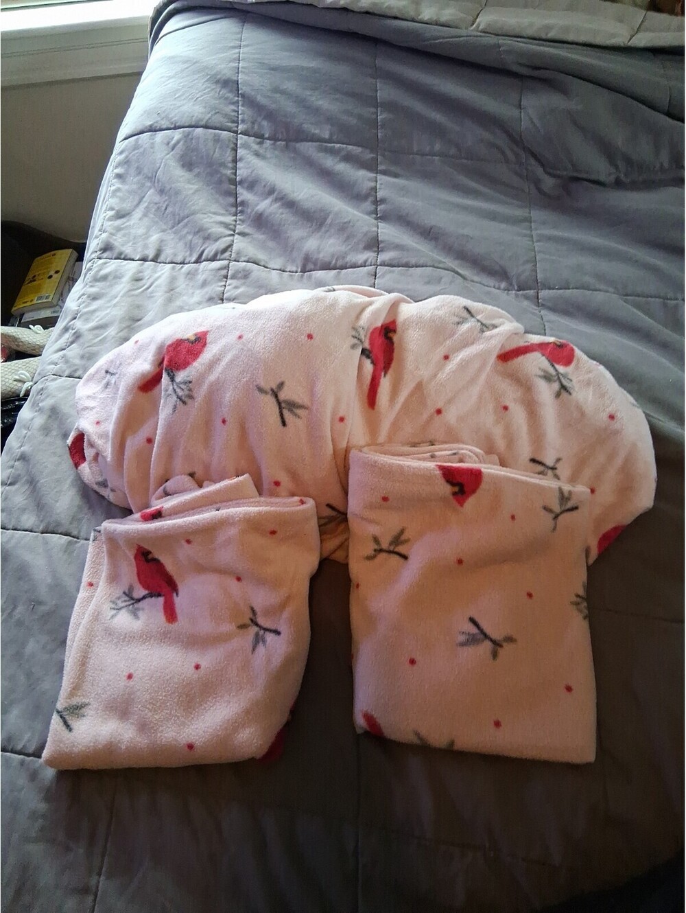 Berkshire Winter Cardinal Bird Polar Fleece Pink Fitted Sheet 2 Pillow Queen